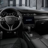 Das Cockpit bleibt in den Grundzügen unverändert, allerdings sind die Rundinstrumente größer als bisher