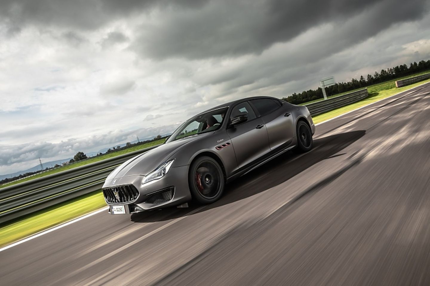 Der Maserati Quattroporte Trofeo kostet 161.530 Euro