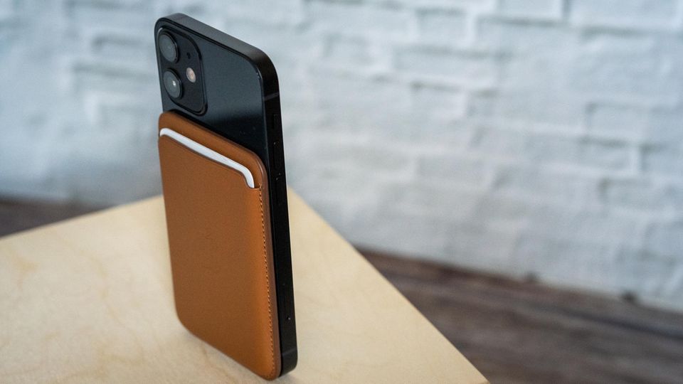 Das iPhone 12 Mini besitzt auch den neuen Magsafe-Anschluss