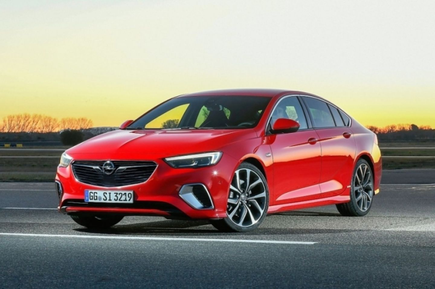Opel Insignia GSi Grand Sport
