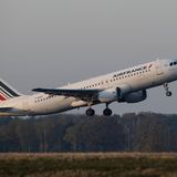 ... und um 15.39 Uhr hebt der Airbus A320 mit der Kennung F-GKXP in östliche Richtung ab.