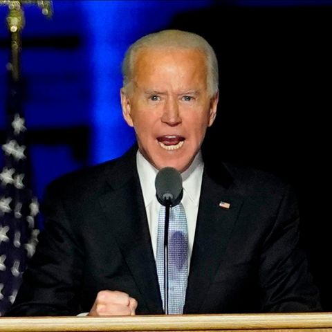 Joe Biden während seiner Siegesrede in Wilmington am Samstagabend