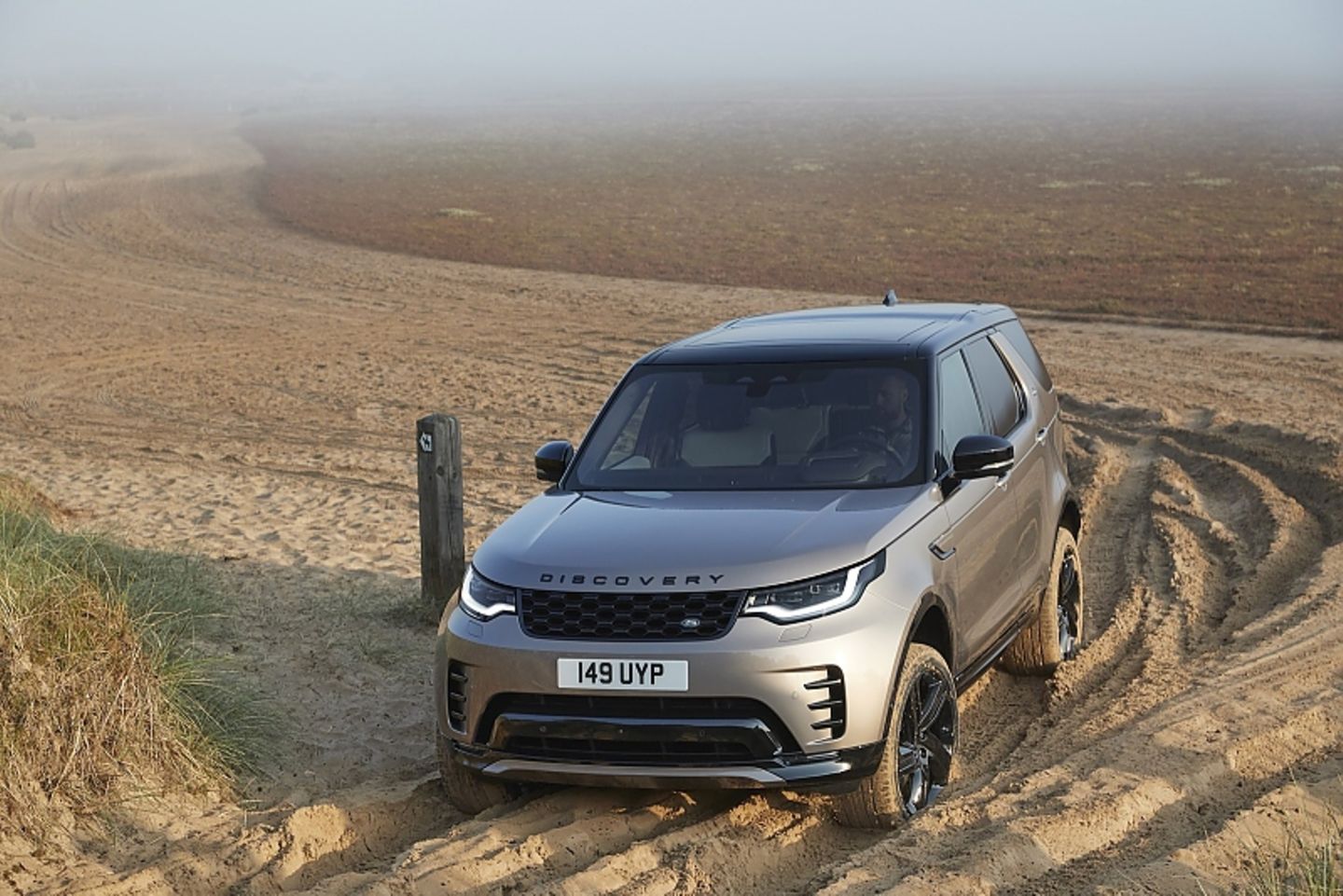 Land Rover Discovery 2021