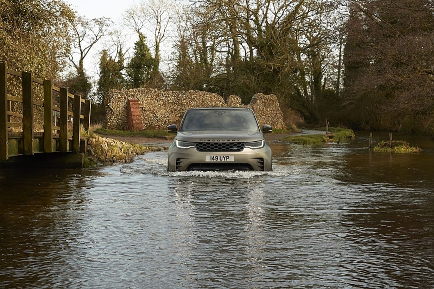 Land Rover Discovery 2021
