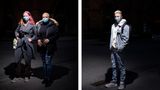 Fotografie: Blaue Masken in der Nacht