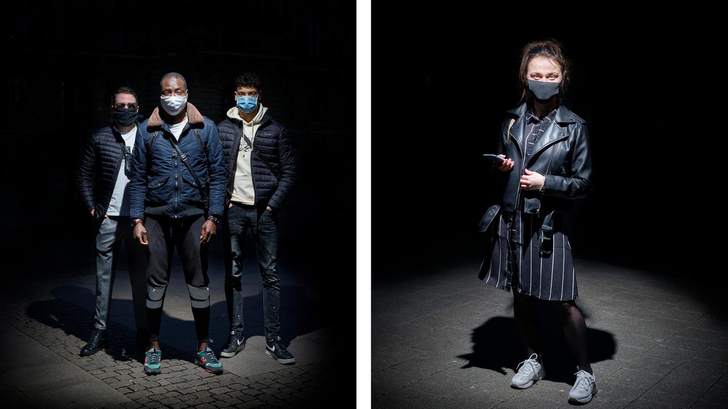 Fotografie: Großstadtbewohner mit Masken