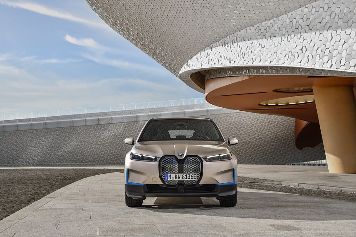 BMW iX 2021