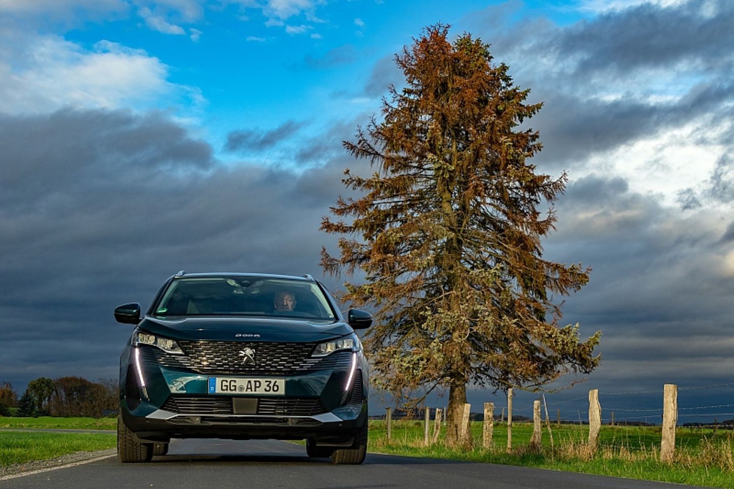 Peugeot 5008 Blue HDI 130