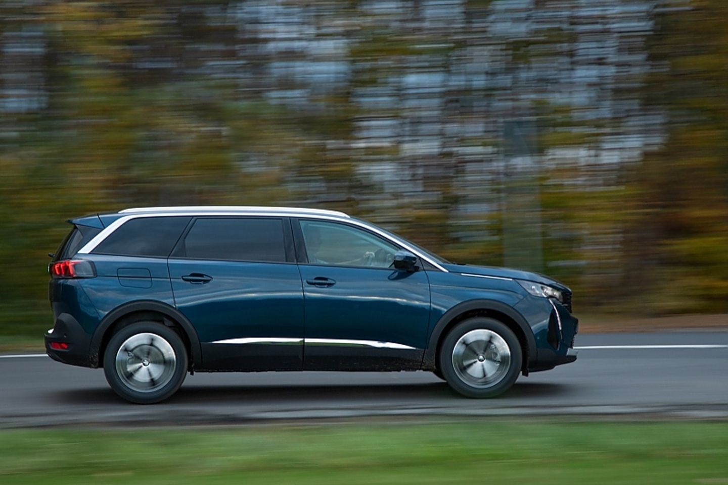 Peugeot 5008 Blue HDI 130