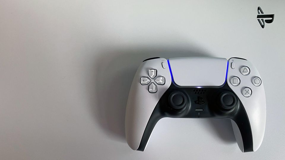 Der Dualsense-Controller der Playstation 5 sieht nicht nur futuristisch aus