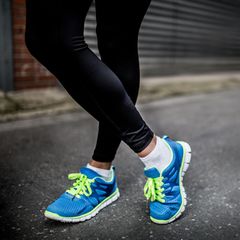 Thermo Leggings halten die Beine warm