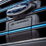 Der Ford E-Transit ist mit einem 11,3 kW Onboardlader ausgestattet