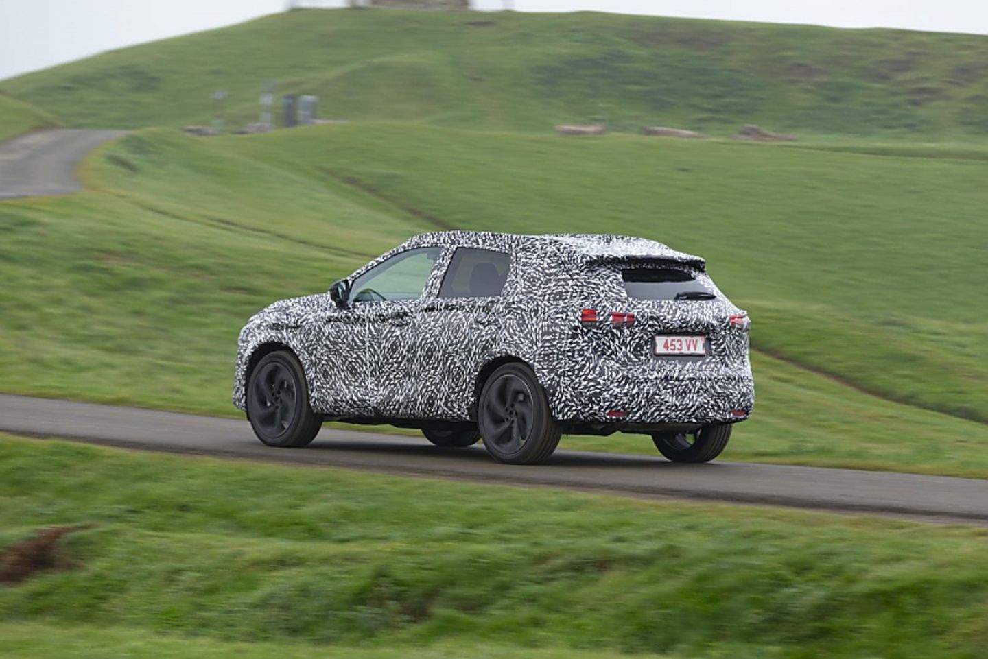 Der Nissan Qashqai des Modelljahres 2021, noch getarnt.