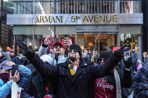 Proud-Boys-Chef Enroque Tarrio auf dem Pro-Trump-Marsch in Washington