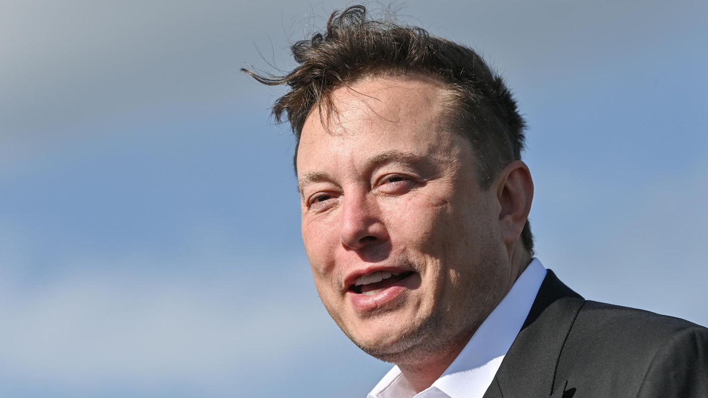Kryptowährung: Mrd. Dollar – Dogecoin-Investor verklagt Elon Musk - 20 Minuten