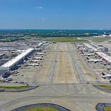 USA: Hartsfield-Jackson International Airport (ATL)  Ein Flughafen der Superlative ist das Drehkreuz von Delta Air Lines in Atlanta, Georgia: 176 Gates, 100 Millionen Passagiere und 1 Million Flugbewegungen pro Jahr – vor der Corona-Pandemie.