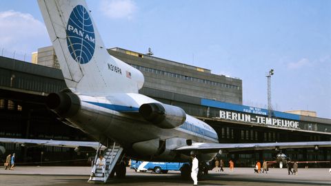 Eine Boeing 727 von Pan American Airways in Berlin-Tempelhof