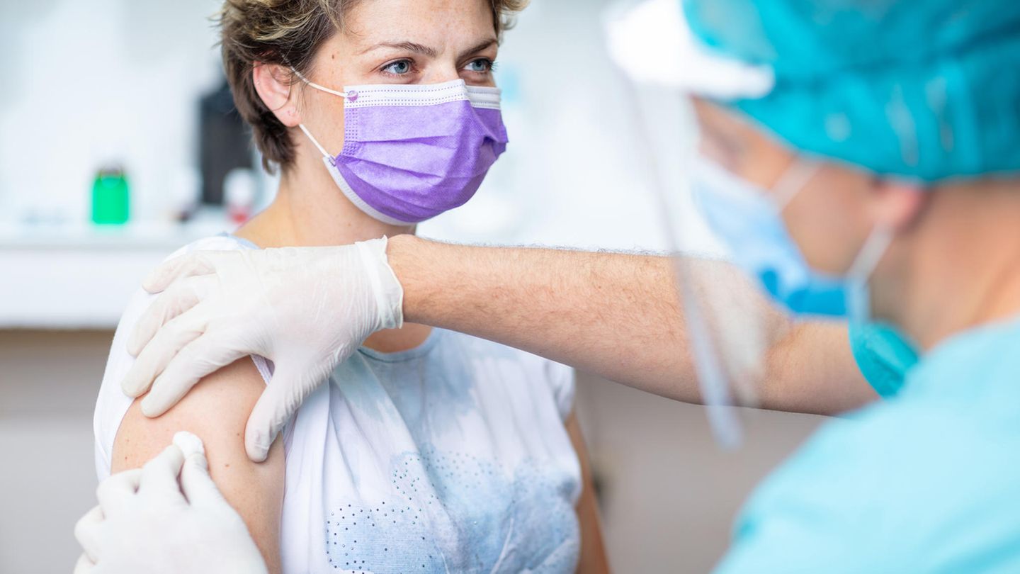Corona-Impfung: Millionen zählen zur Risikogruppe, aber nicht alle werden sofort geimpft – so wird ausgewählt Corona-Impfung: Millionen zählen zur Risikogruppe, aber nicht alle werden sofort geimpft – so wird ausgewählt