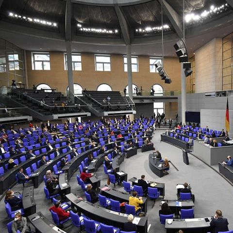 Im Bundestag wird heute über ein Infektionsschutzgesetz abgestimmt.