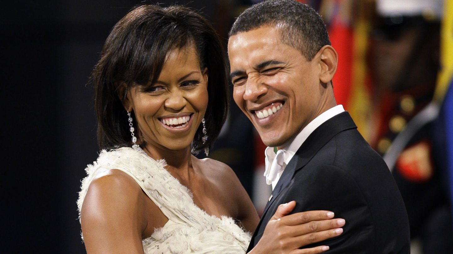 Barack und Michelle Obama auf einem Ball zu den Feierlichkeiten seiner Amtseinführung im Januar 2009