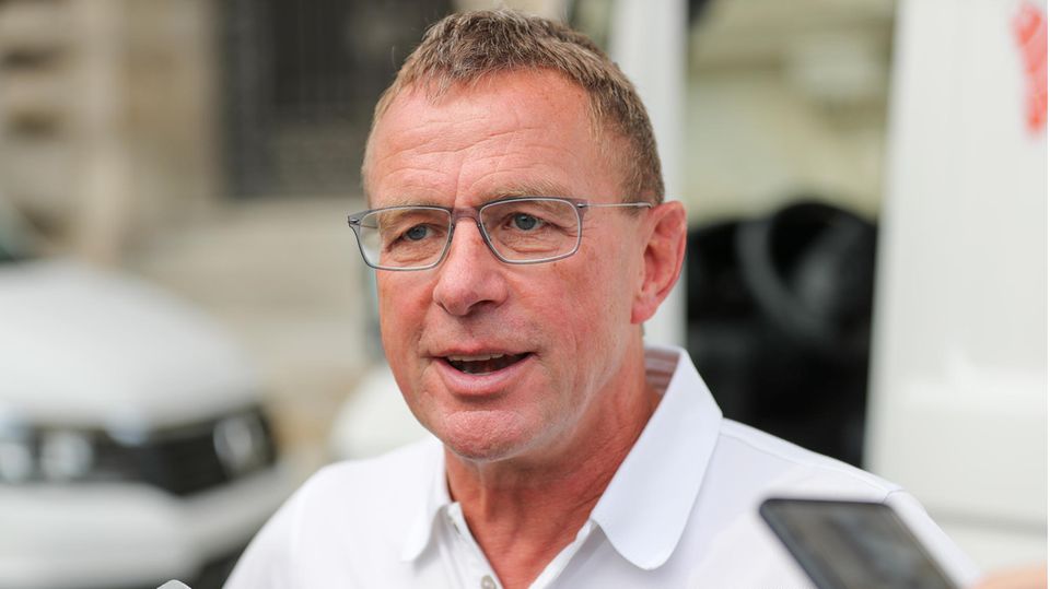 Der frühere Fußball-Trainer Ralf Rangnick Der frühere Fußball-Trainer Ralf Rangnick