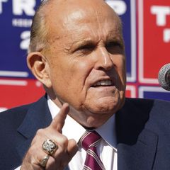 Donald Trumps Anwalt Rudy Giuliani, hier bei einer Pressekonferenz am 7. November in Philadelphia