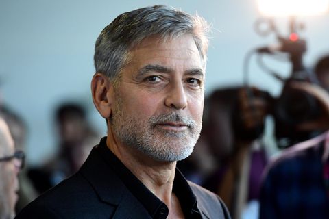 George Clooney, Schauspieler aus den USA, kommt zur Premiere des Films "Catch-22 - Der böse Trick" im GUE Cinema Westfield