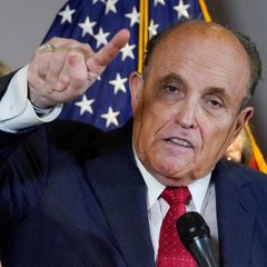Rudy Giuliani, Anwalt von US-Präsident Trump, spricht während einer Pressekonferenz in Washington