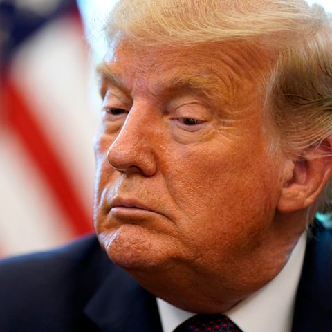 Donald Trump mit ernstem Blick