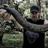 "Es ist äußerst selten, dass man im Dschungel Tiere zu sehen bekommt. Man hört sie zwar überall, aber sie leben sehr versteckt und getarnt", sagt Till Lindemann. "Doch mithilfe der örtlichen Guides konnten wir Schlangen, Vögel, Affen und einen Tapir beobachten."