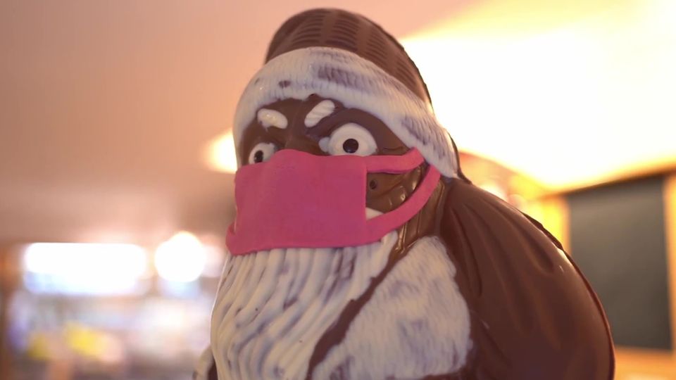 Nikolaus mit Maske sorgt für Aufregung Nikolaus mit Maske sorgt für Aufregung