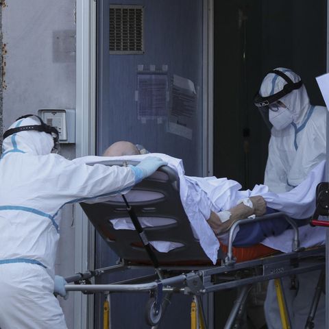 Corona-Infektionen: Wieder überfüllte Kliniken, wieder stauen sich die Rettungswagen – in Italien wird die Lage dramatisch