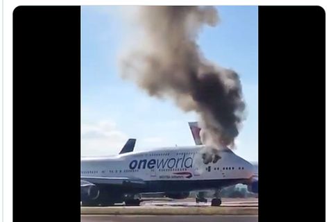 Die brennende Boeing 747-400 auf dem Flughafen Castellón