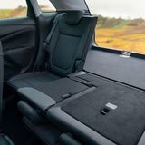 Die Ladefläche steigt leicht an