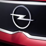 Der Opel Crossland steht ab Januar beim Händler