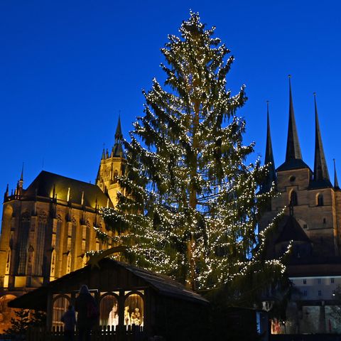 Festtage im Zeichen der Pandemie: Gottesdienste in Schichten und Masken unterm Baum – was uns an Weihnachten erwartet