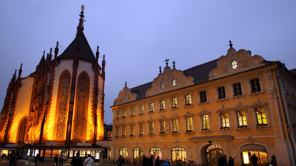 Würzburg: Marienkapelle und Falkenhaus Würzburg: Marienkapelle und Falkenhaus