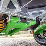 Deichsel und Querträger sind mehrfach verbunden, um ein Verdrehen des Hängers zu verhindern.