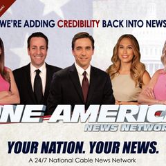 Werbung von One America News Network (OAN), einem der Lieblingssender von Donald Trump, gegen den Youtubevorgeht