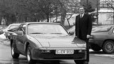 Porsche 944