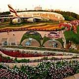 Bei dem Objekt handelt es sich nicht um einen der ersten ausrangierten A380 aus der mehr als 100 Flugzeuge umfassenden A380-Flotte von Emirates Airlines, sondern um eine für diesen Zweck konstruierte Metallkonstruktion, die auf Betonpfeilern ruht.