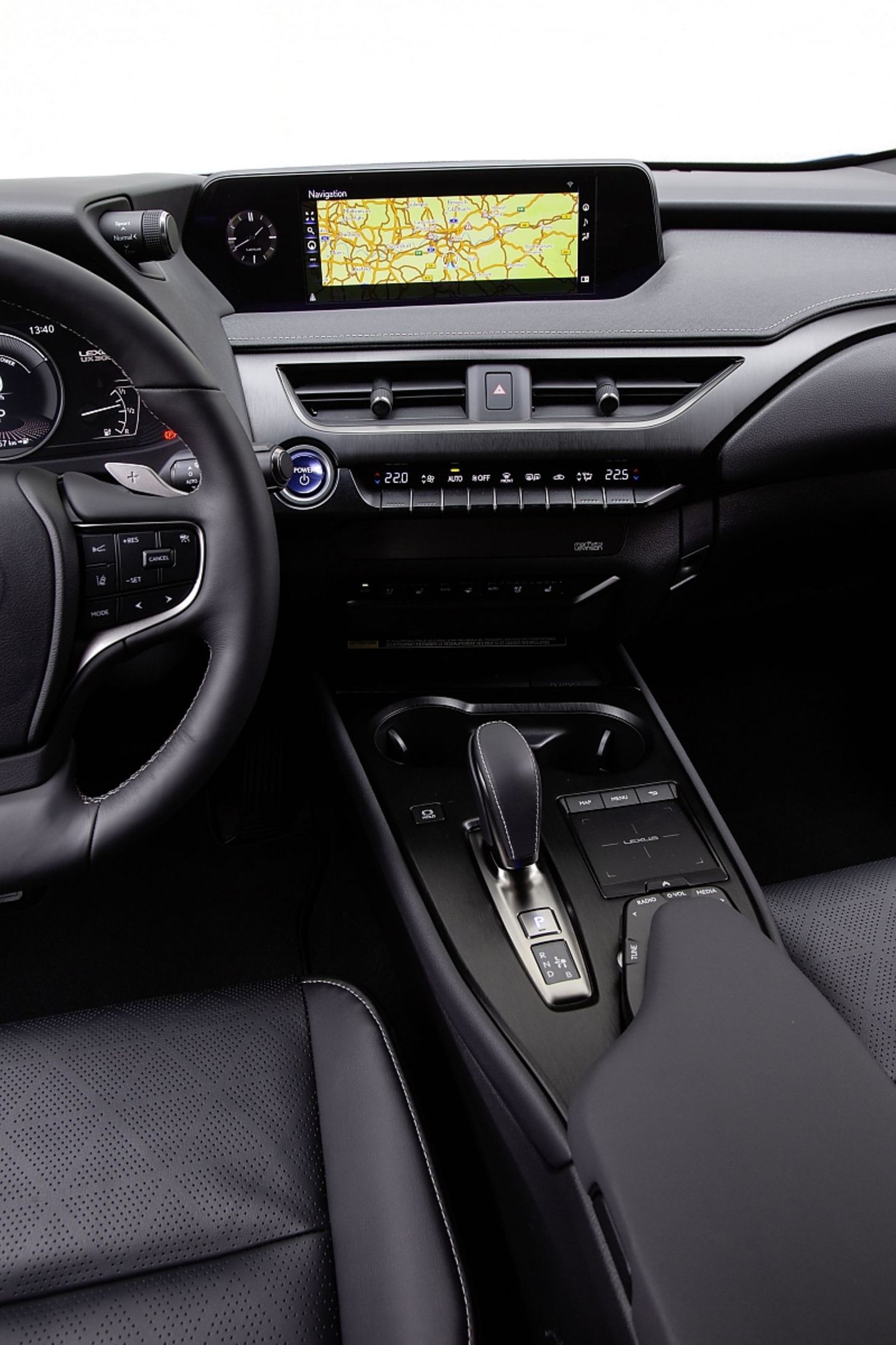 Das 10,3-Zoll-Display ist die Kommandozentrale