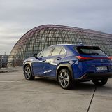 Der Lexus UX 300e wiegt 1.765 Kilogramm