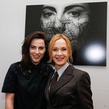 Antje Traue macht nicht nur vor der Filmkamera eine gute Figur: Sie stellte sich für ihre Kollegin Katja Flint als Modell für ihre Fotoausstellung "Eins" zur Verfügung, die 2019 in der Galerie Semjon Contemporary in Berlin zu sehen war.
