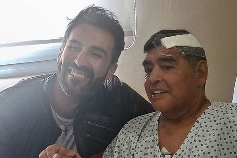 Diego Maradona und Arzt