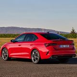 Äußerlich unterscheidet sich diese RS-Version kaum von der mir dem PHEV-Modul