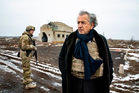 Bernard-Henri Lévy (r.) in der Ukraine im Jahr 2020 – und der Krieg ist nicht vorbei