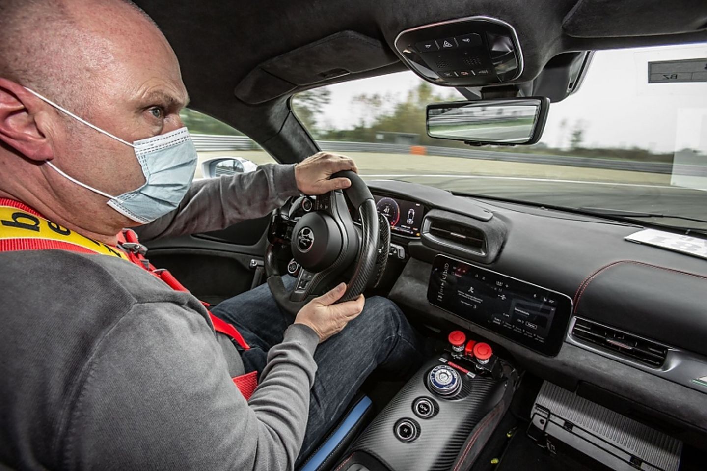 Auch das dynamische Fahren des MC20 bereitet Freude