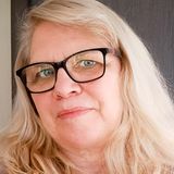 Ines Sydow aus Berlin hat ein Herz für Arme, Alte und Kranke und plädiert für mehr Nächstenliebe