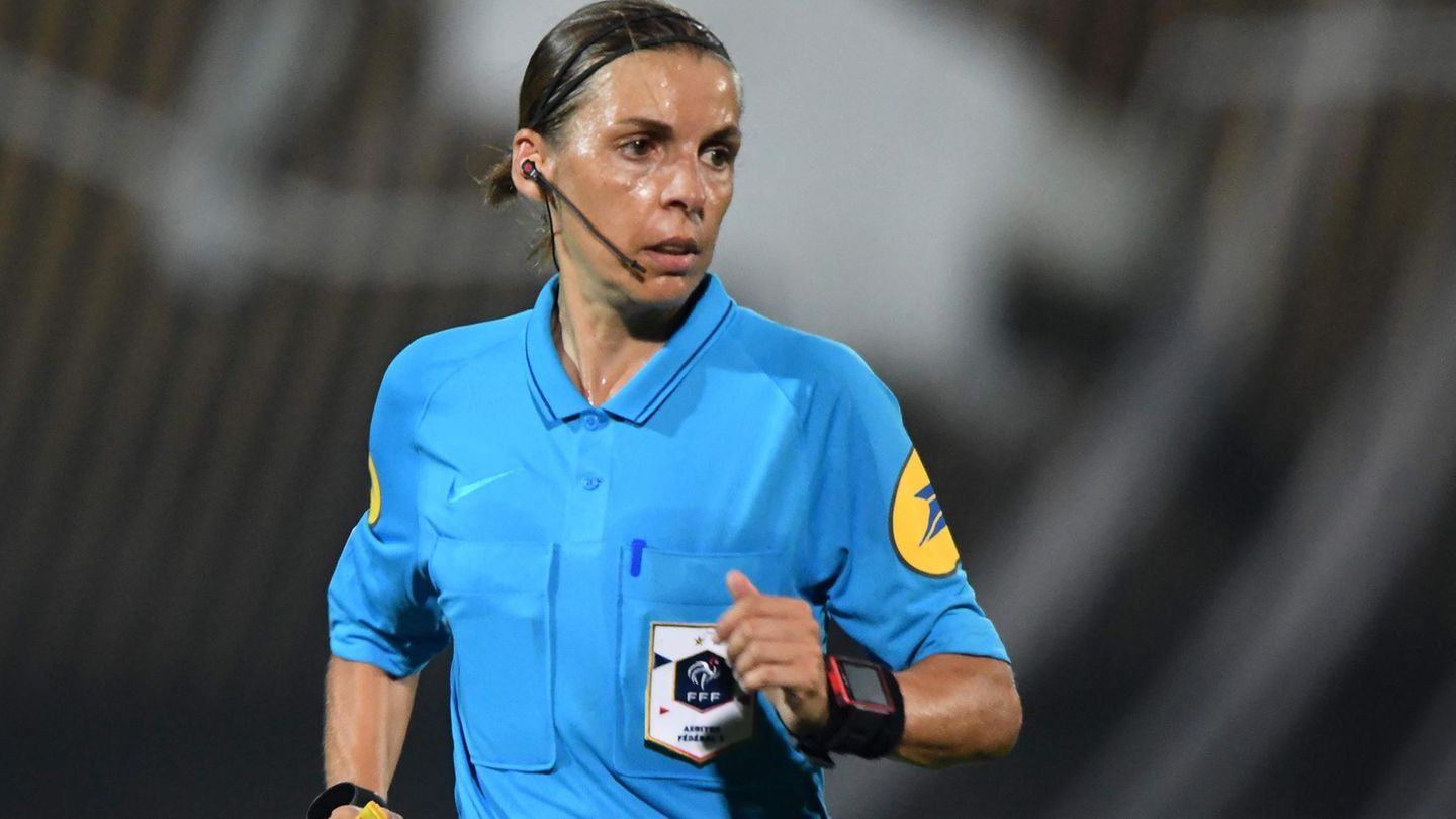 Stephanie Frappart gilt als eine der besten Schiedsrichterinnen weltweit